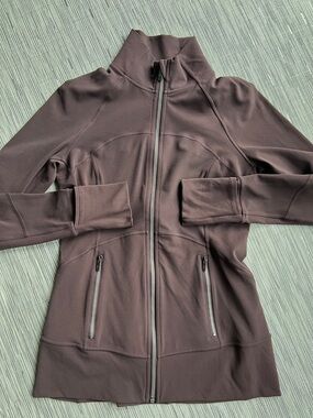 Lululemon Contour Jacket Size 8 Pelt Buttery Soft Nulu